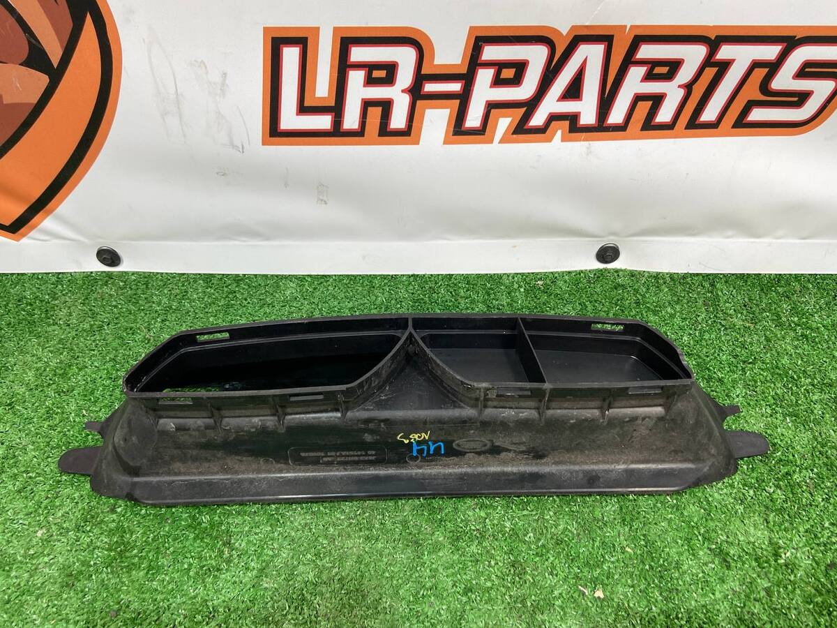 LR094006 Wlot powietrza wewn. RANGE ROVER VELAR (L560) używany